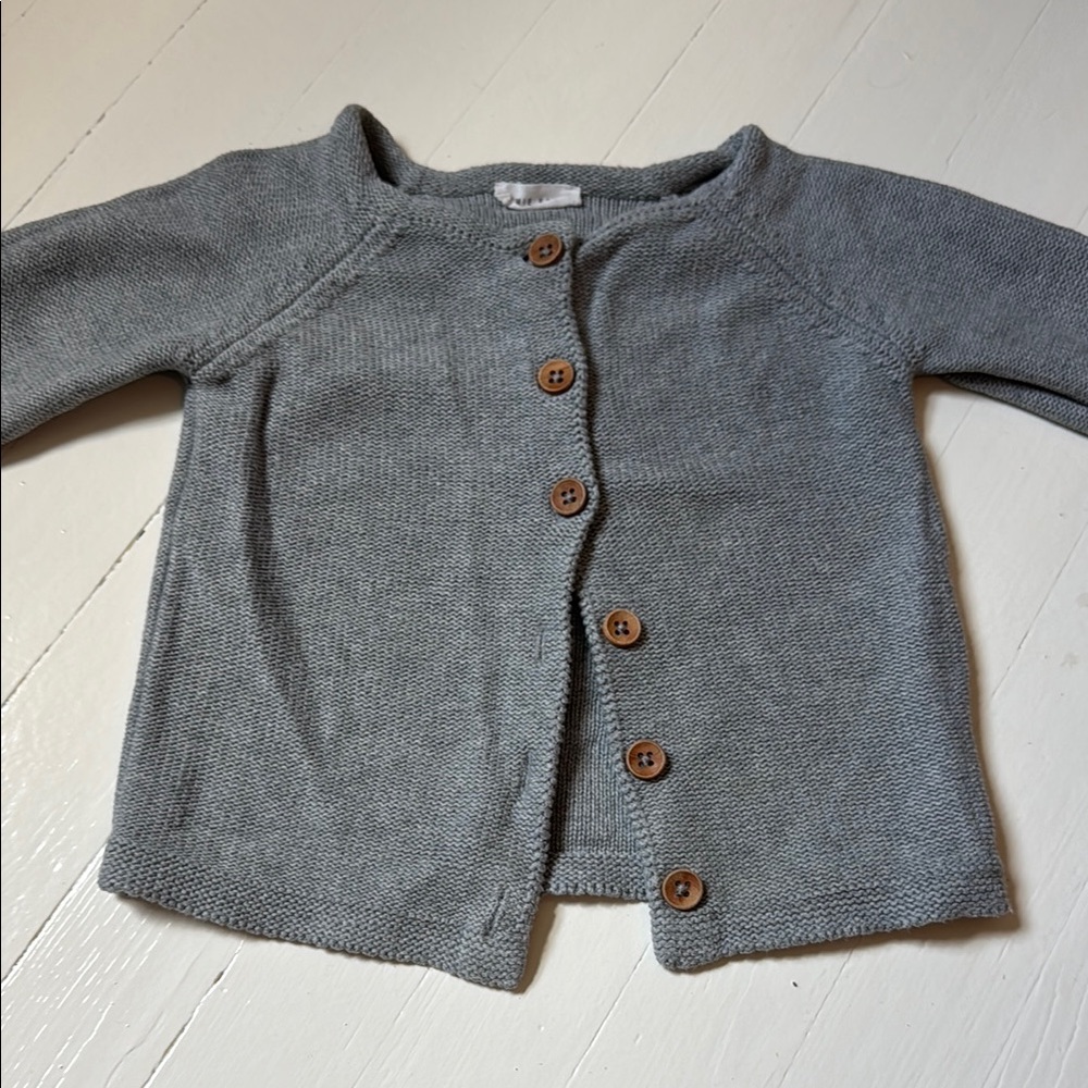 Jamie Kay Gray Button-Up Kids Cardigan - Picture 3 of 3